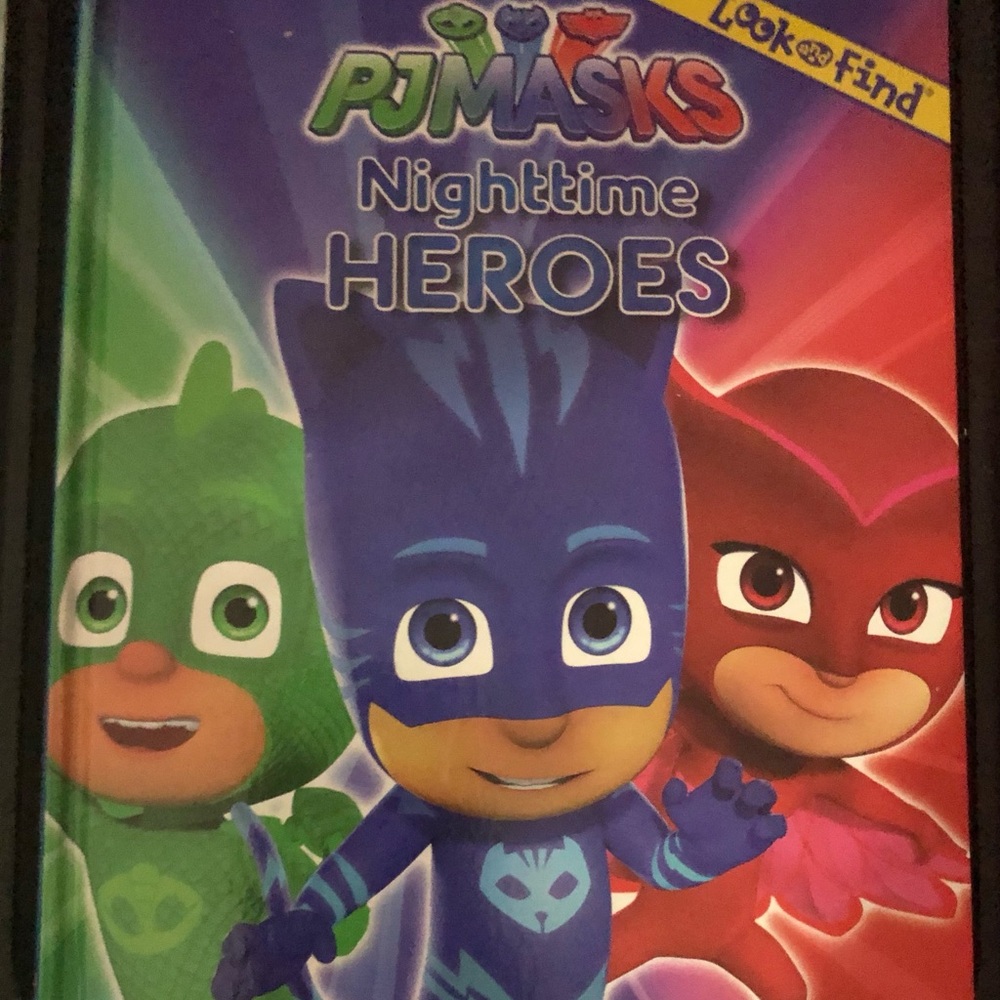 8 PJMasks books